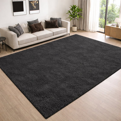 Machine Tufted Shag Area Rug