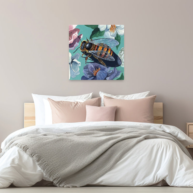 Keeper Of The Garden II, impression d'art contemporain sur abeille, 32" H x 32" W