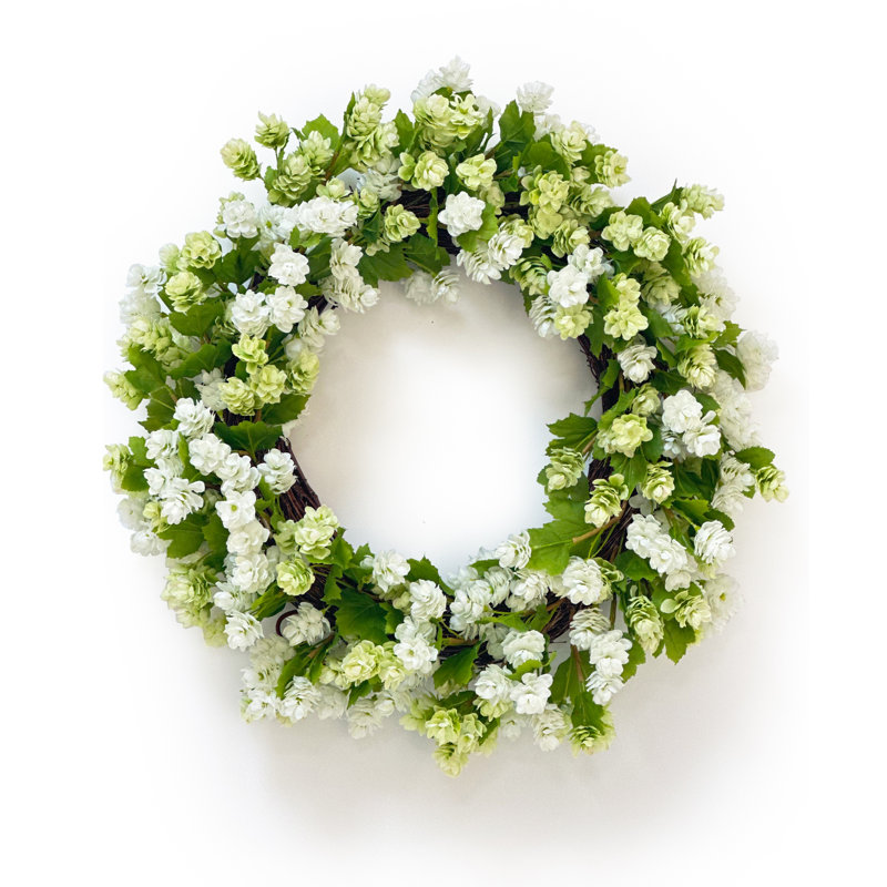 HOPS WREATH