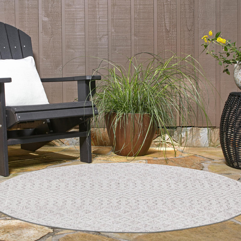 Grindle Geometric Indoor / Outdoor Rug, Round 5'3"