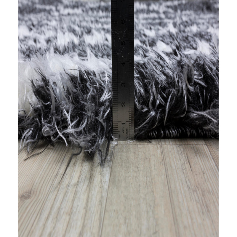 Tapis tissé de haute qualité, anthracite et blanc, 4,0 x 5,9 pi | 100% polyester brillant, hauteur de poils de 1,97 po | 400 000 points de fil, conception à franges | Semelle en jute de coton durable, facile à nettoyer, parfaite pour le salon et les chambres à coucher