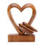 Sculpture romantique en bois de suar sculptée à la main Heart Heart