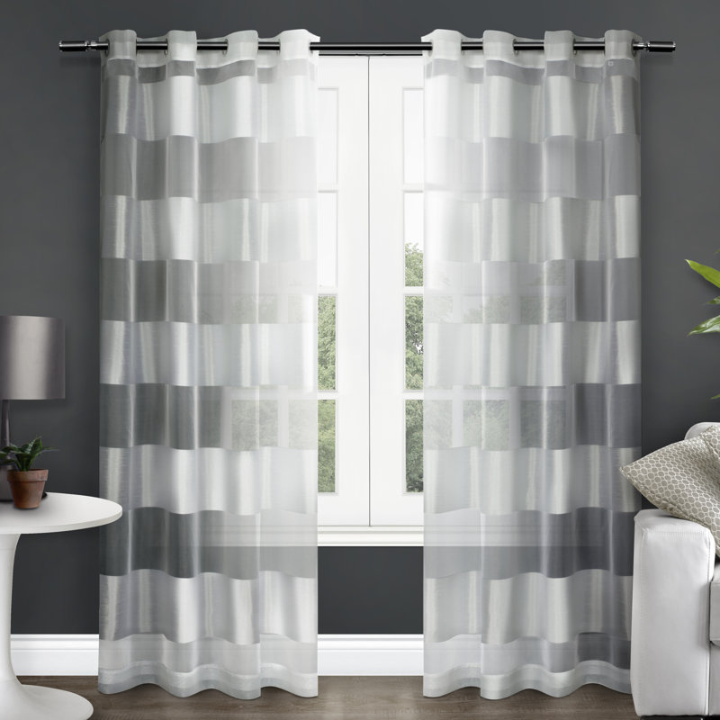 Paire de rideaux transparents avec œillets Ghevont, L 54 po x L 84 po
