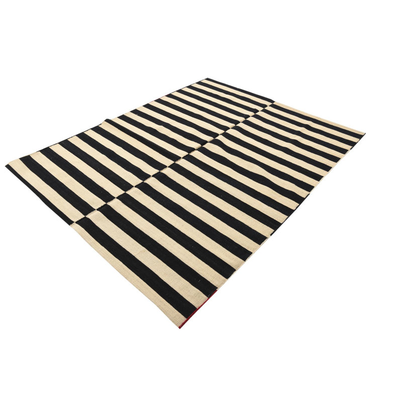 Tapis noir et blanc 5 x 8