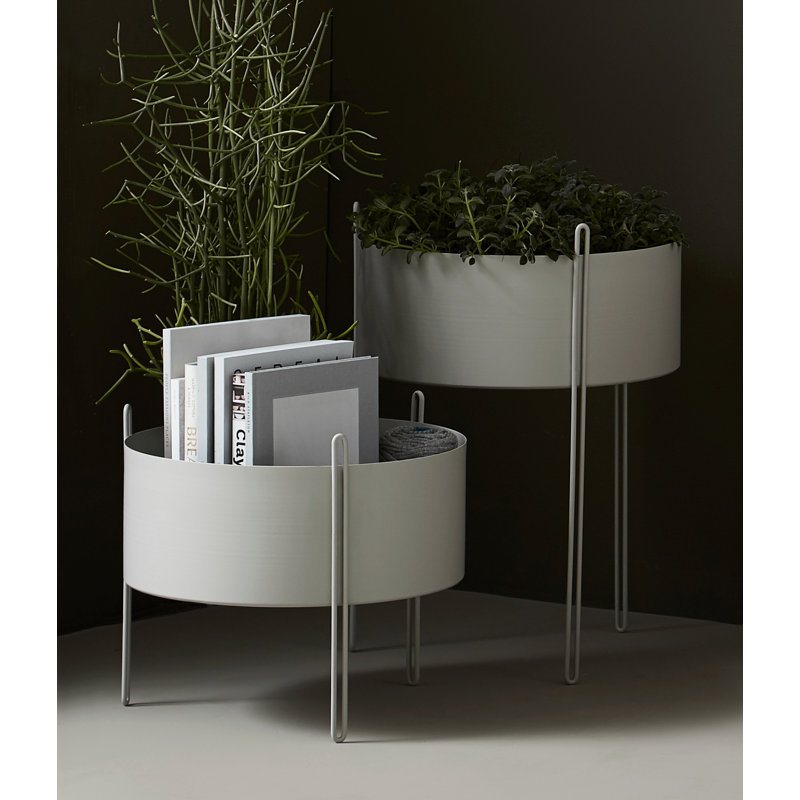 Pidestall Planter (Small), 21.70'' H x 15.70'' W x 15.70'' D, Gray