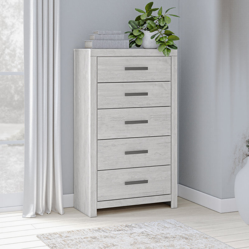 Joona 31.73'' W 5 - Drawer Dresser