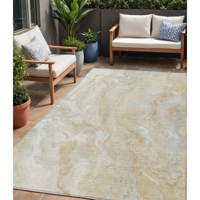Tapis extérieur lavable abstrait beige et argenté Everette 5 pi x 8 pi Everette