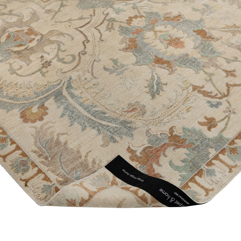 Traditional Wool Silk Rug