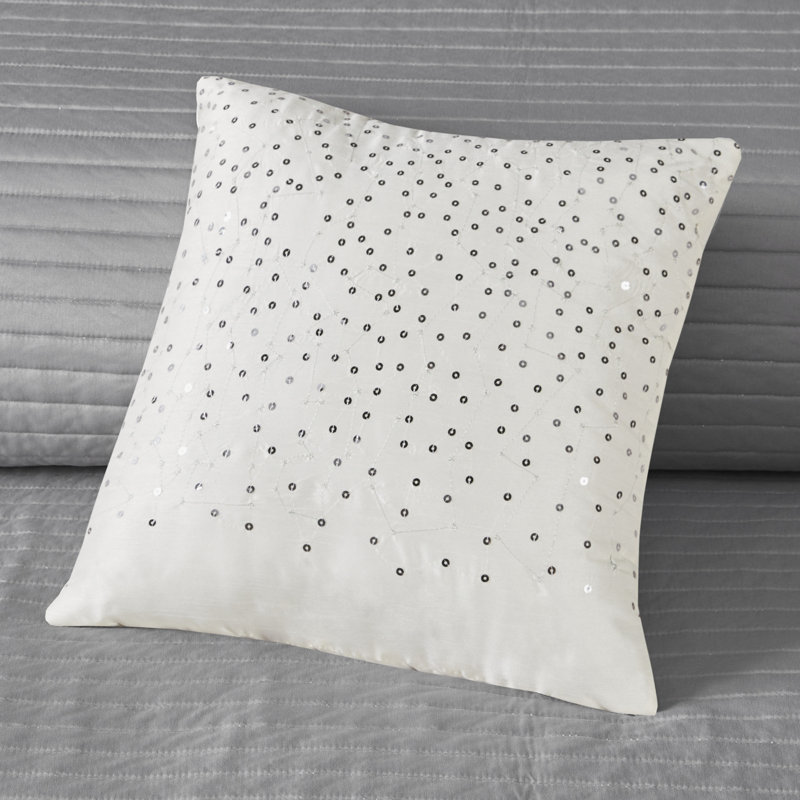 Navy Reversible Jacquard Full Quilt Set with Throw Pillows