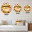 Gros plan sur Golden Woman Lips II - horloge murale moderne-93602117-93602115