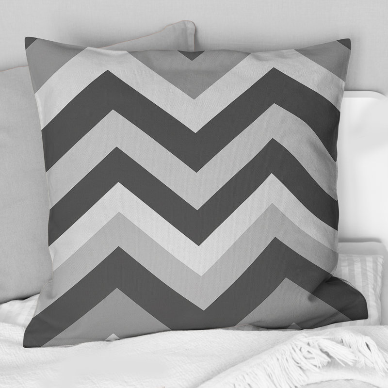 Coussin décoratif gris à motif de chevrons I - Mid-Century, H 16 po x l 16 po
