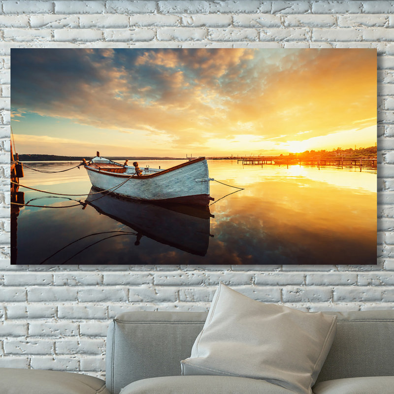 « bateau on lake », reproduction de photo sur toile tendue, H 18 po x l 30 po x P 1 po