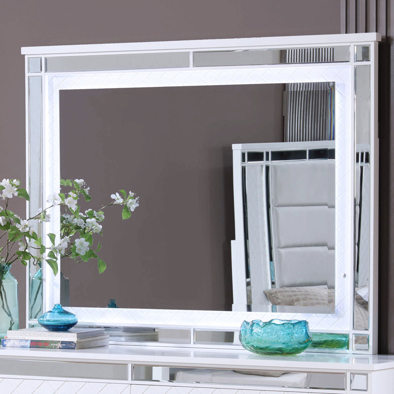 Mirror For Daily Use, Silver Champagne
