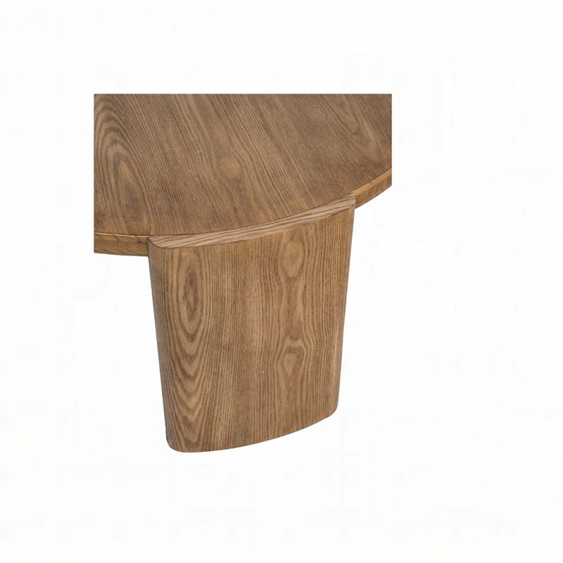 Table basse ronde avec pieds incurvés