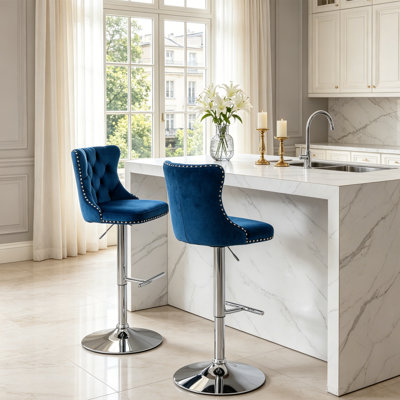 Tabourets de bar pivotants en velours à hauteur de siège réglable, tabourets de bar à base chromée avec dossier capitonné confortable pour bistro et îlot de cuisine, ensemble de 2
