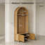 Portemanteau arqué avec banc de rangement, organisateur de hall d'entrée de ferme équipé de crochets en métal, armoire à porte rainurée et range-chaussures pour vestibule d'intérieur