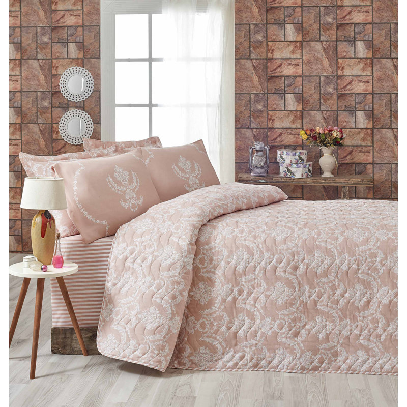 Ensemble de couvre-lit matelassé de qualité supérieure, poudre et blanc, 94,5 x 86,6 pouces | Housse 65% coton / 35% polyester, rembourrage 100% fibres | Lavable à la machine, doux et durable, comprend 2 taies d'oreiller (23,6 po x 23,6 po)
