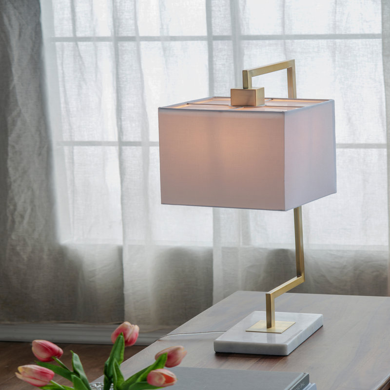 Lampe de table en métal 9 x 14,3 x 25,2 po