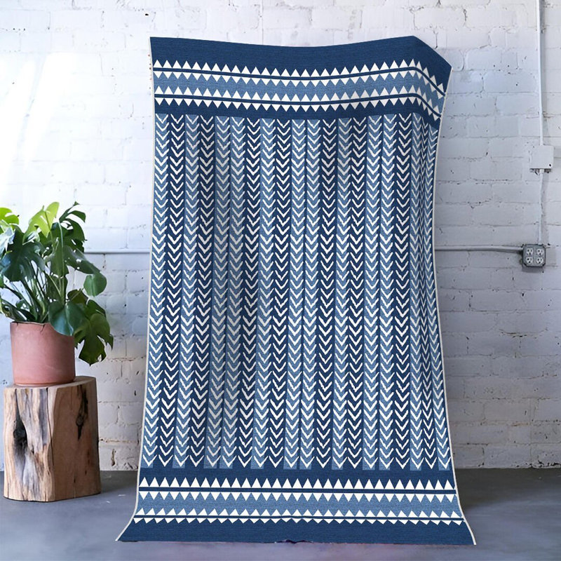 Tapis décoratif moderne à motif géométrique bleu, Rectangle 4 pi 11,06 po x 7 pi 6,55 po