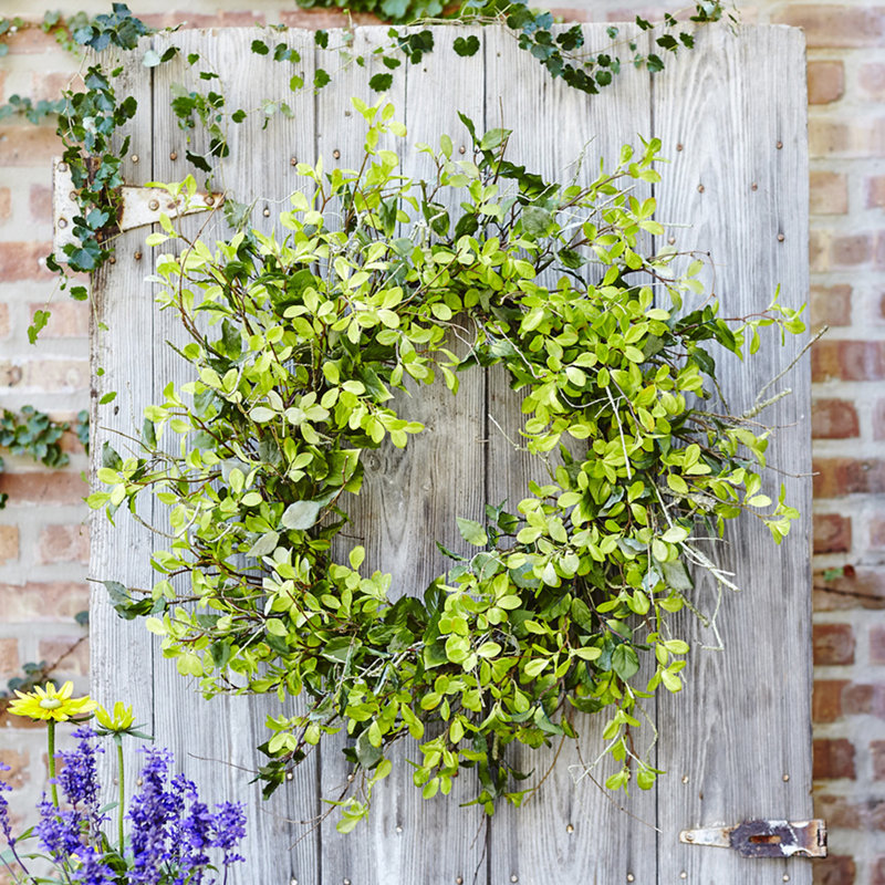 Faux Mixed Assortment 26'' Wreath