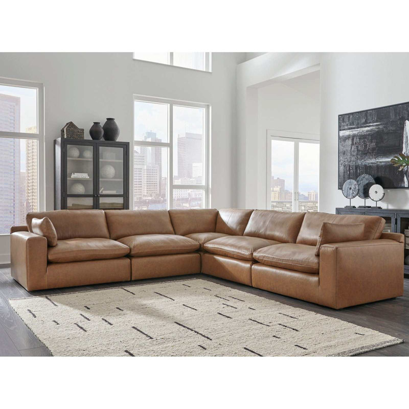 Canapé modulaire en cuir caramel Emilia, H 36 po x l 132 po x P 132 po
