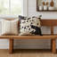 Coussin imprimé animal en cuir de vache-606903077