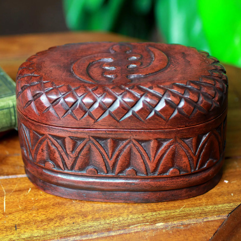 Boîte à bijoux en bois