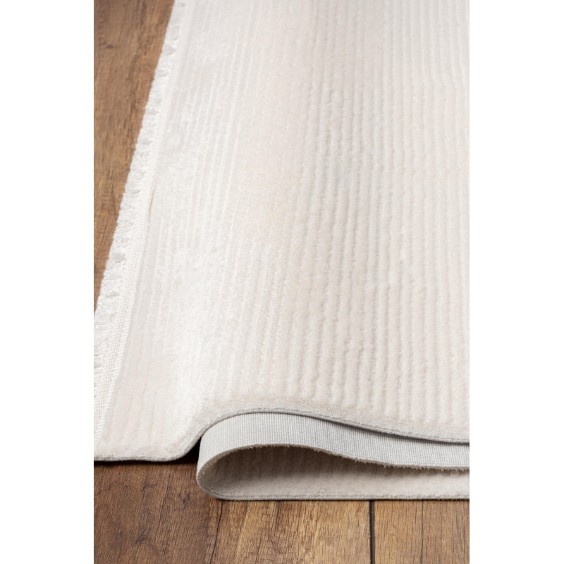 Salvati Machine Made Indoor / Outdoor Area Rug, Rectangle 2'7" x 4'11"