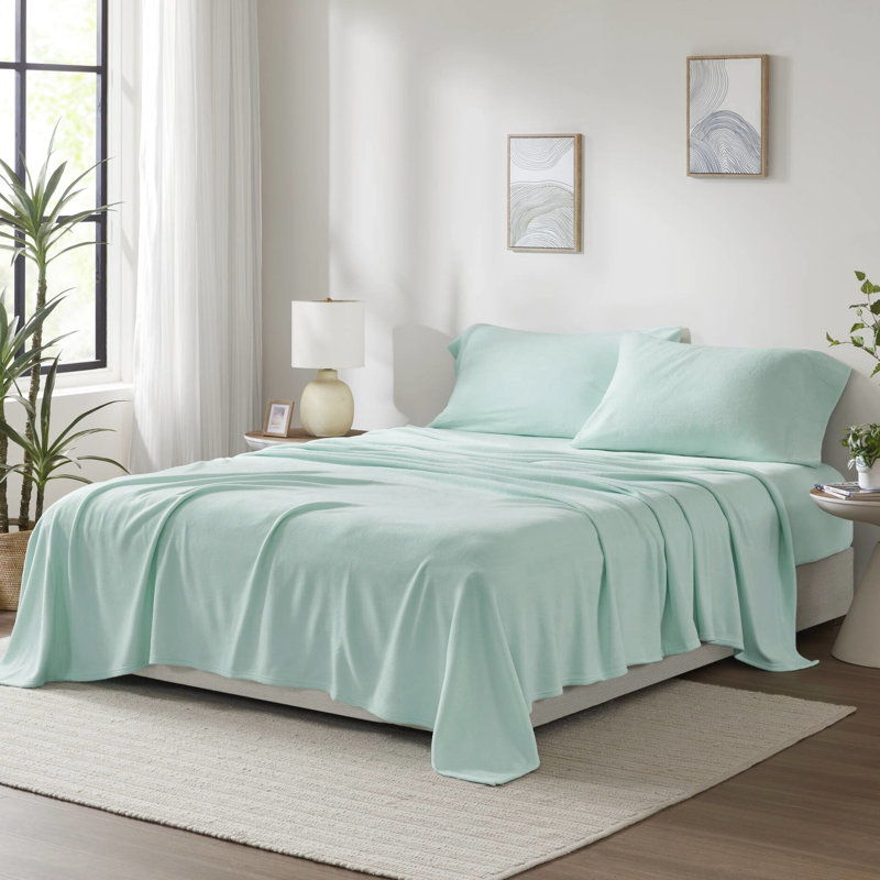 Ensemble de 4 très grands draps 100% molletonnés, doux au toucher, surface pelucheuse, livré avec un drap plat, 2 taies d'oreiller ajustées, élastique pour matelas de 16 po, coffre-fort, lavable à la machine,