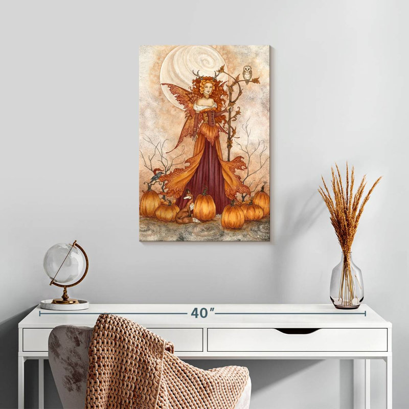 Kelan Pumpkin Queen, 24" H x 16" W