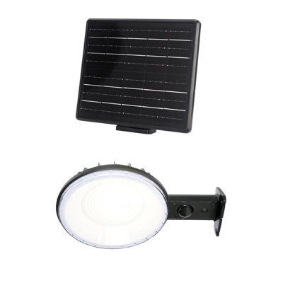 5000 Lumen Led Solar Powered Barn Light - Detachable Solar Panel