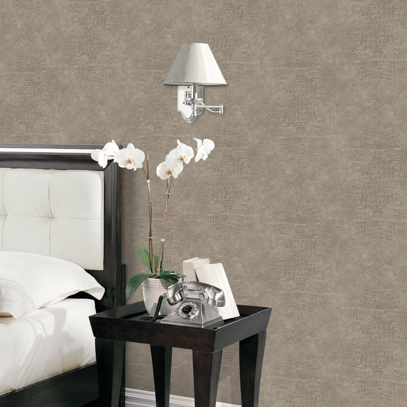 10m x 53cm Matte Wallpaper Roll, Brown