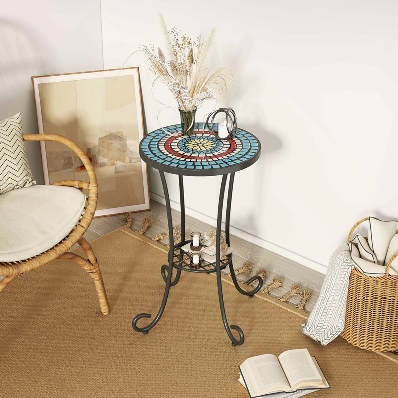 Table d'appoint de patio avec tablette