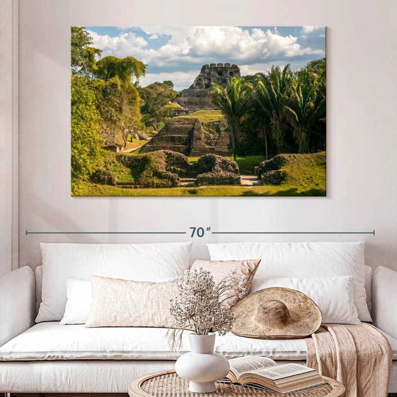Ravi, ruines mayas de Xunantunich, H 34 po x l 51 po