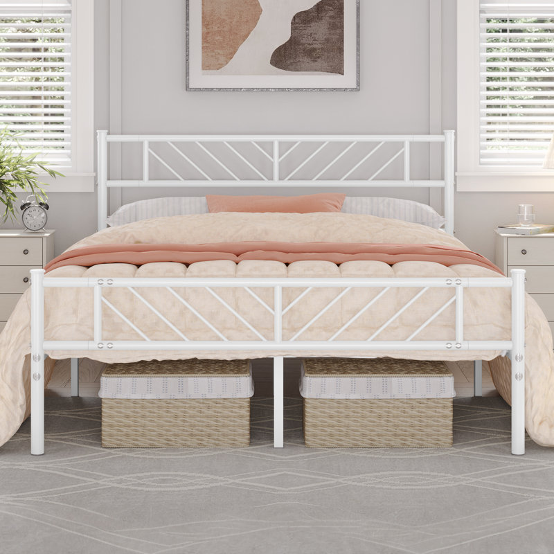 Base de lit plateforme avec tête de lit Armanni, Grand, Blanc