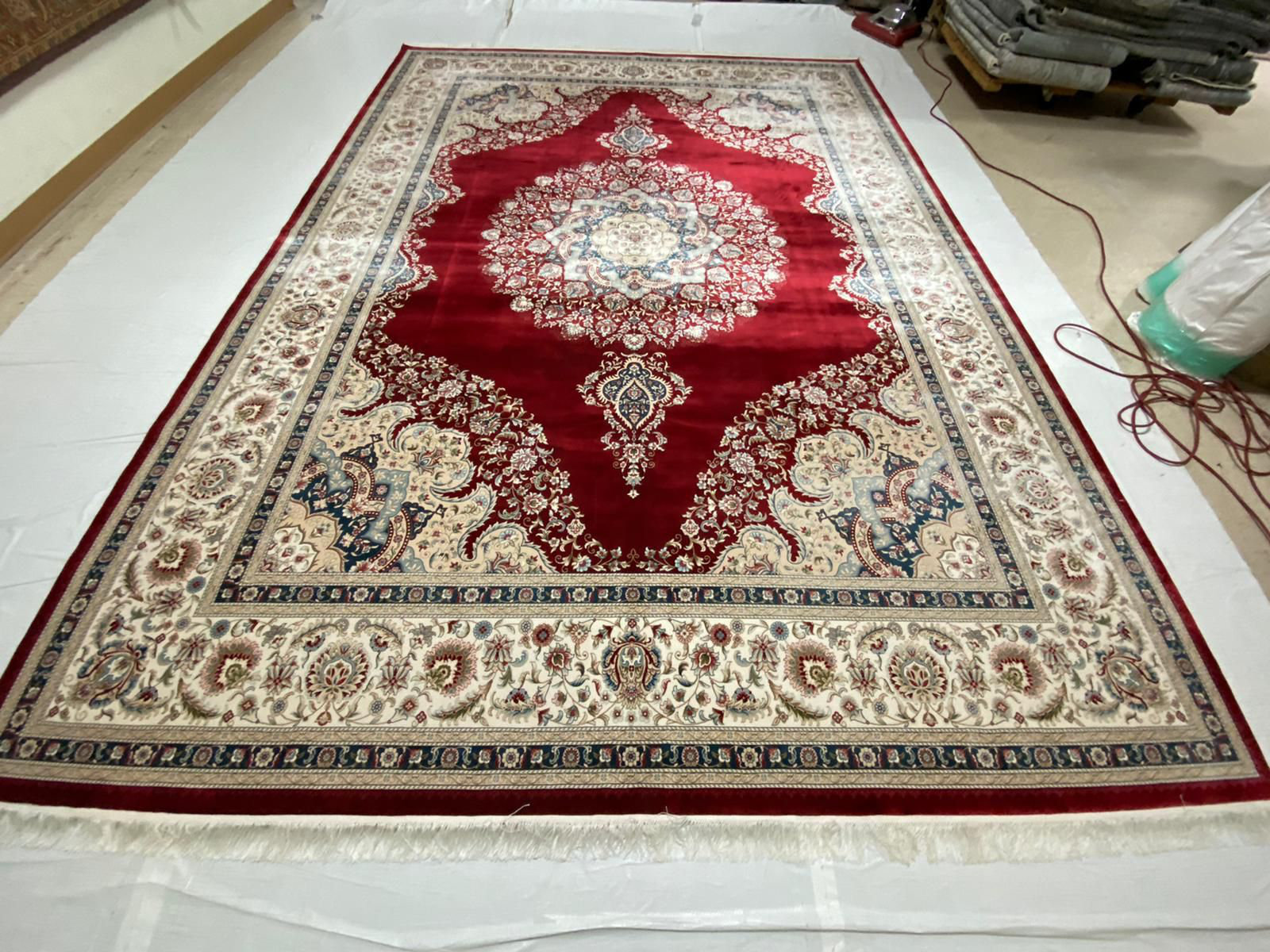 Home and Rugs 10X13 Hand Tufted Modern Contemporary Antep Area Rug