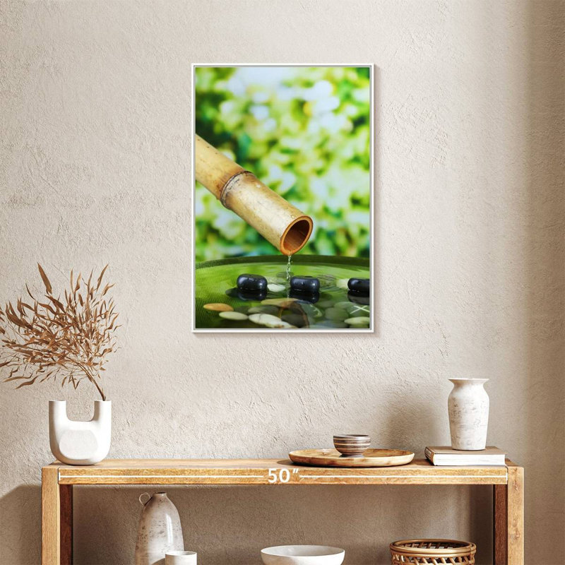 Fontaine en bambou, Floating Frame White, 21 po x 31 po