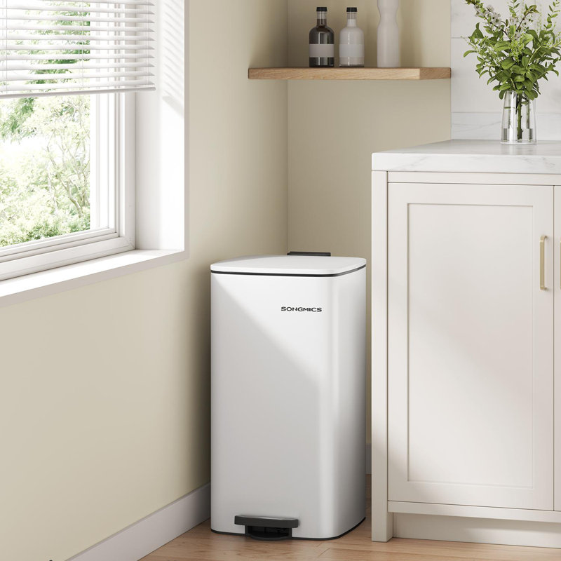 Poubelle à pédale en acier inoxydable avec coussins antidérapants, 8 gal, Blanc