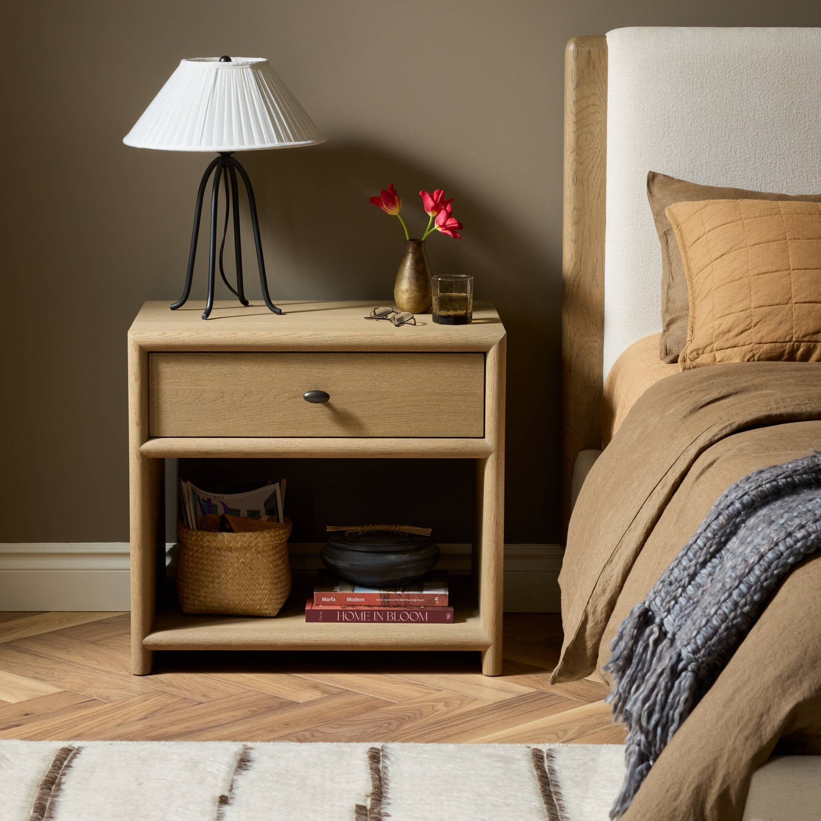 Neri Oak Nightstand