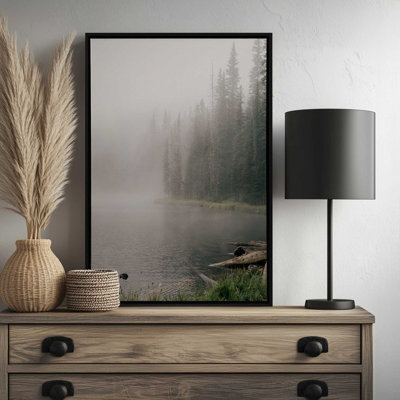 «Foggy Lake» par Garima Dhawan, reproduction de photo sur toile