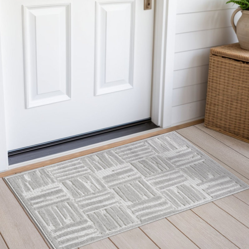 Tapis turc à motif écossais intérieur / extérieur à poils courts turc gris / crème pour patio, terrasse, porche ou entrée