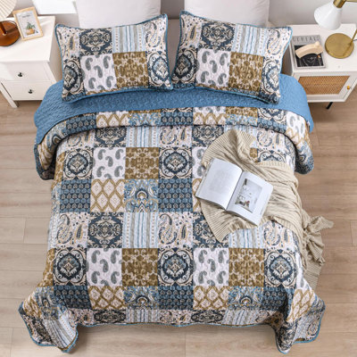 3-Piece Paisley Boho Patchwork Plaid Quilt Set Microfiber Coverlet Bedding for All Season