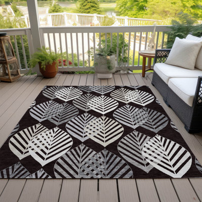Tapis intérieur / extérieur rectangulaire 1 pi 8 po x 2 pi 6 po Neysa