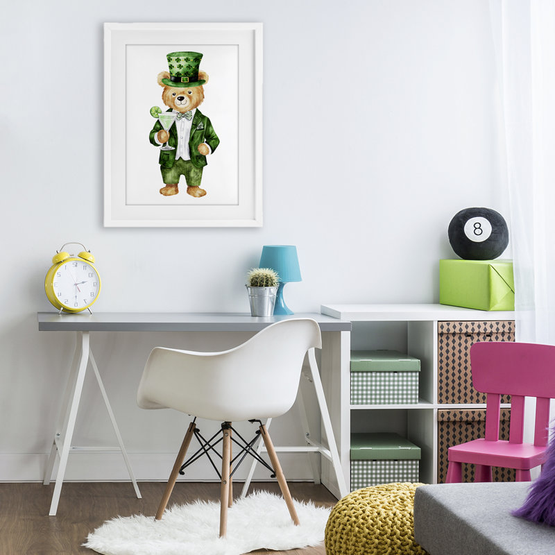 «St. Patrick's Day», reproduction sous verre encadrée par Amy Hall, H 23 po x l 17 po, Cadre blanc côtier