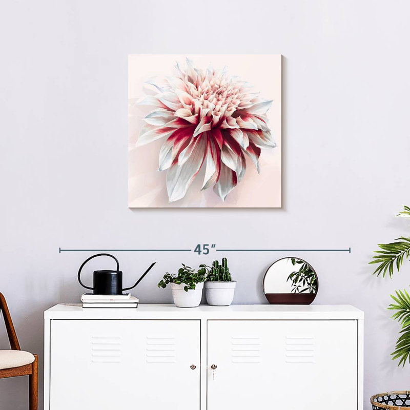 Harnek Water Dahlia, 24" H x 24" W