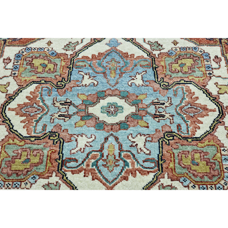 Hand Knotted Wool Area Rug in Red, Rectangle 4' x 6'