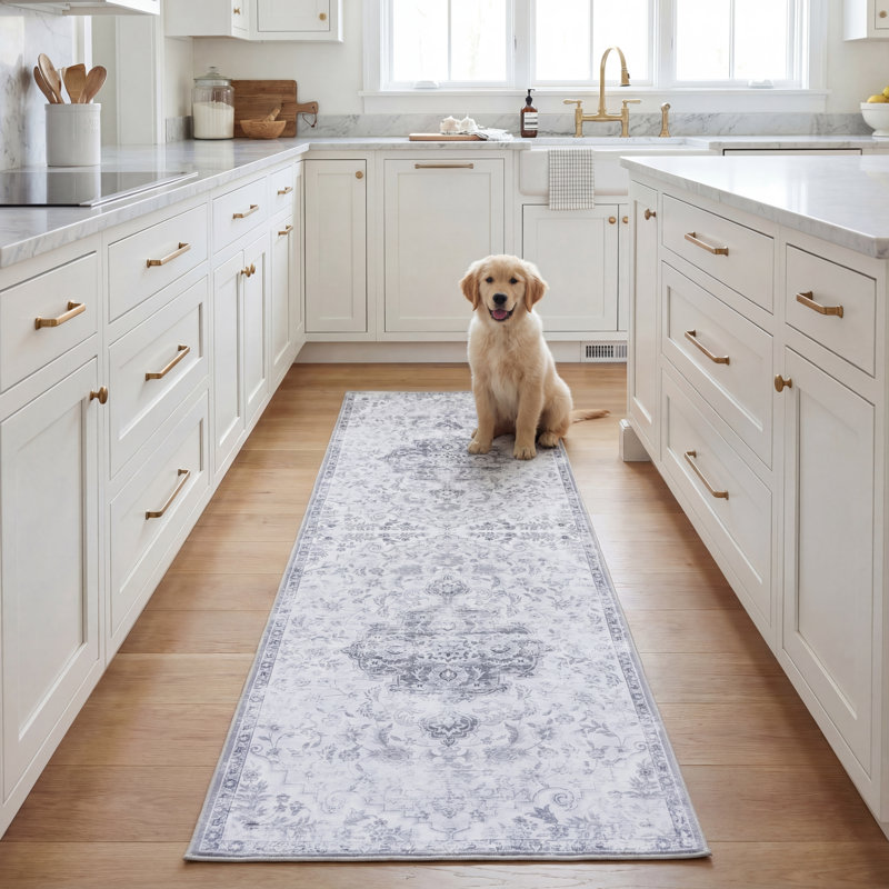 Shaelan Performance Machine Washable Oriental Rug, Runner 2'6" x 8'