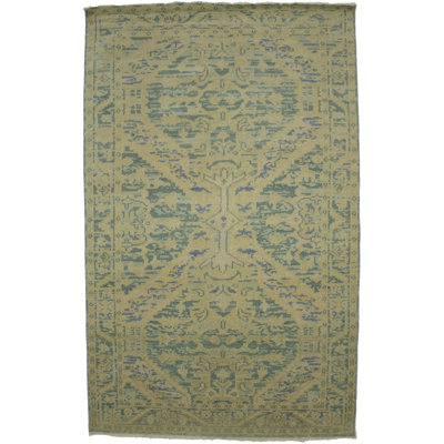 Tapis oriental Mute