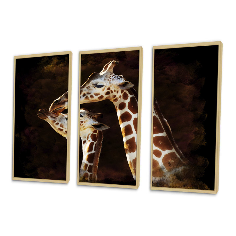 Portrait of Two Giraffes Kissing I - 3 pièces, reproduction sur toile, H 28 po x l 36 po x P 1 po, Cadre brun