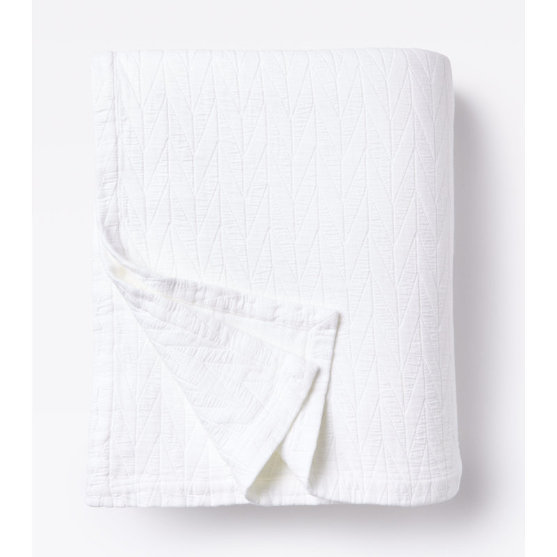 Cotton Matelassé Herringbone Coverlet in Cloud, Queen